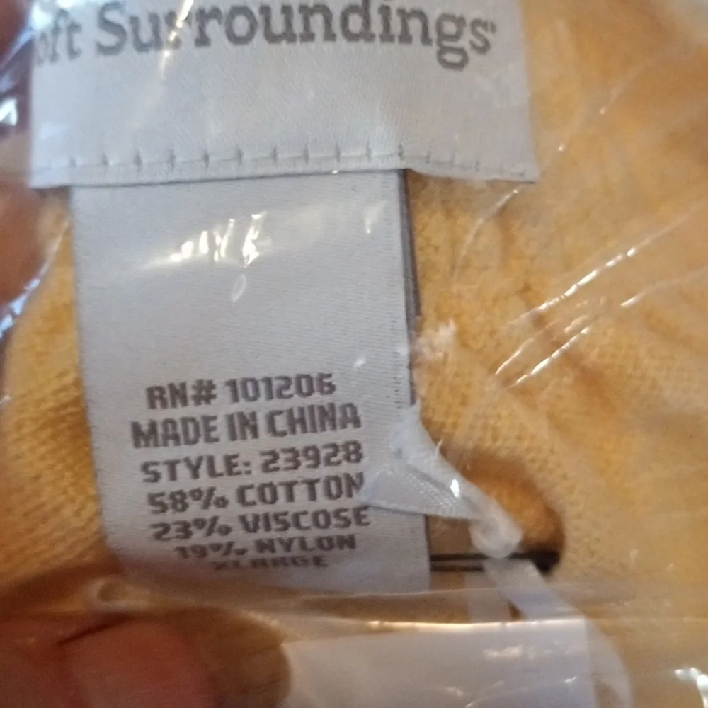 Soft surroundings yellow floral sweater, long sleeve XL (ROX112)